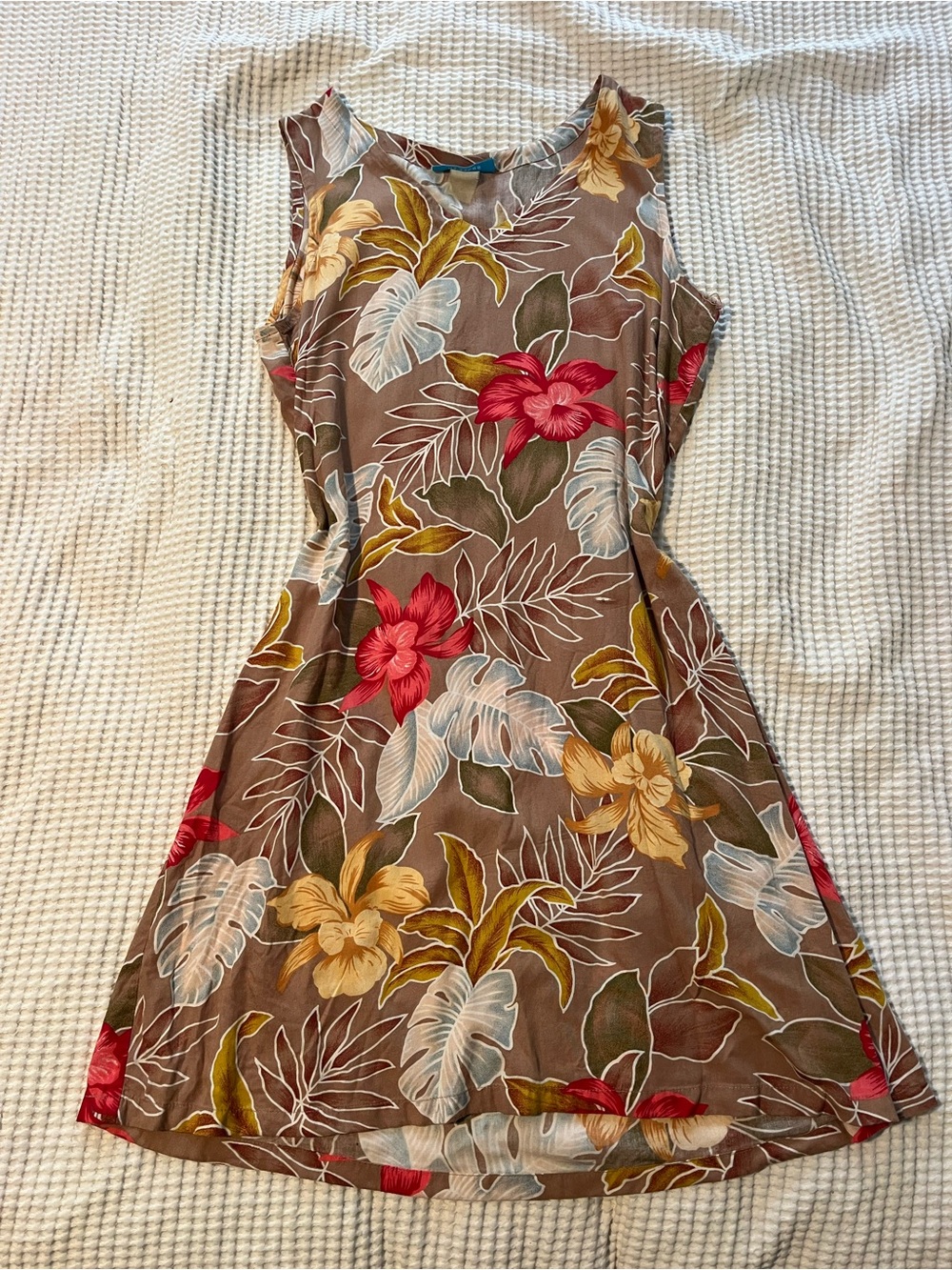 Vintage Hawaiian Shift Dress in Taupe with Pink & Yellow Blooms